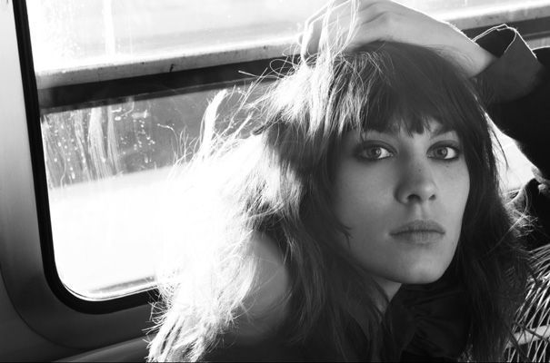 Alexa Chung pour Maje